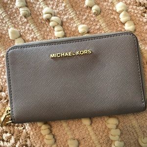 Michael Kors Lavender Phone Wallet